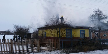 Через дрова ледь не згорів будинок на Рівненщині